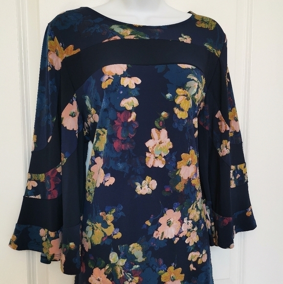 Nina Leonard navy blue floral Jersey top with flare sleeves size L - Picture 10 of 13